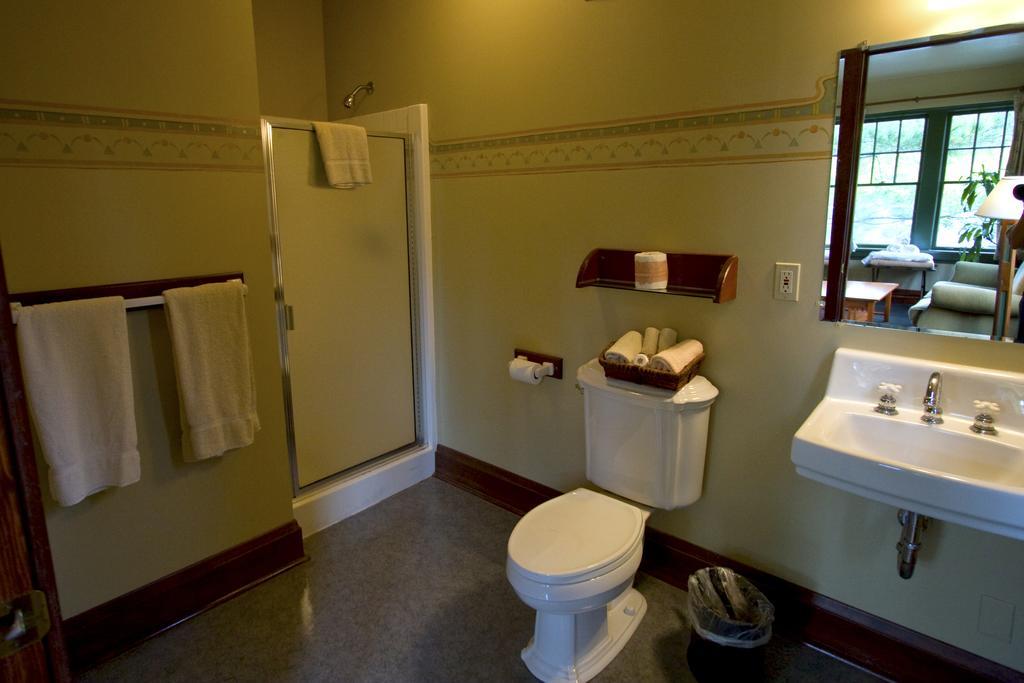 Mcmenamins Edgefield Hotel Troutdale Quarto foto
