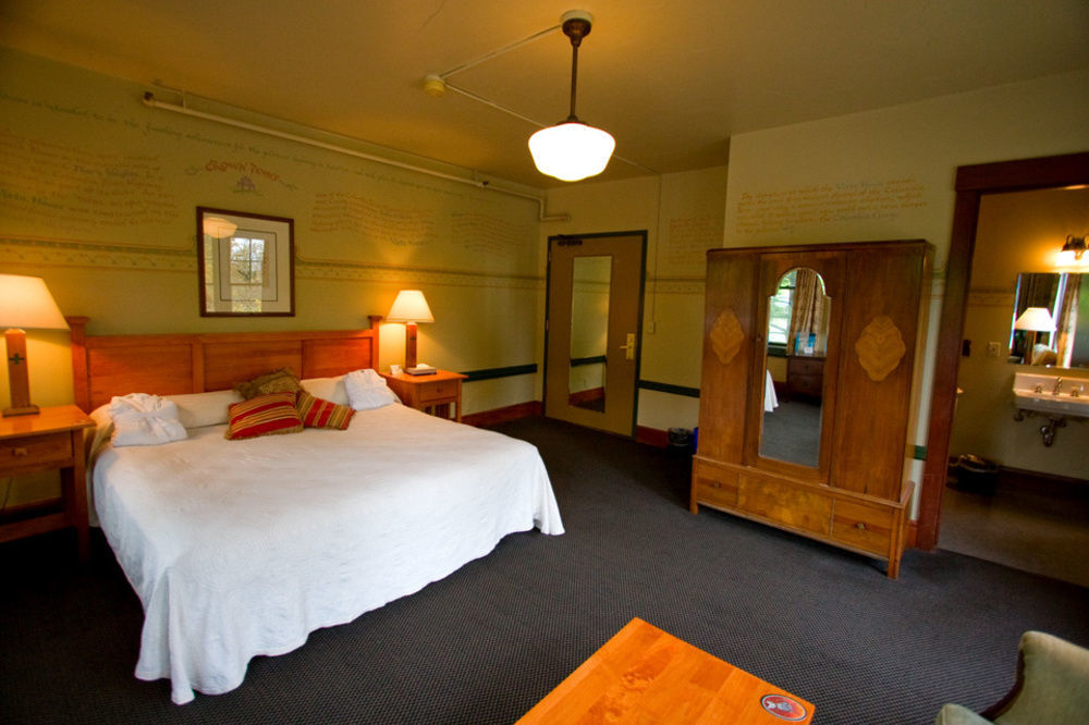 Mcmenamins Edgefield Hotel Troutdale Exterior foto